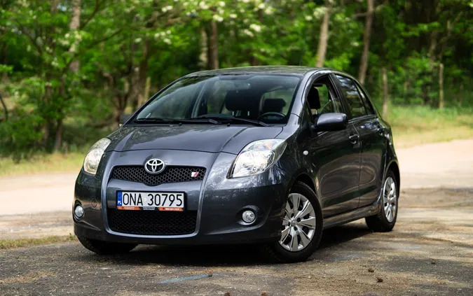 toyota yaris Toyota Yaris cena 18900 przebieg: 179000, rok produkcji 2007 z Leszno